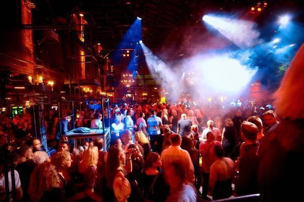 Suberg´s ü30 Party